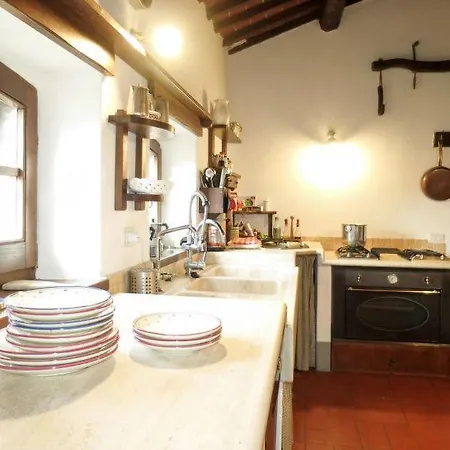 Chianaiola Sleeps 14 Pool Air Con Wifi *