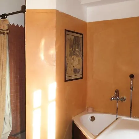 別荘 Chianaiola Sleeps 14 Pool Air Con Wifi Ficulle