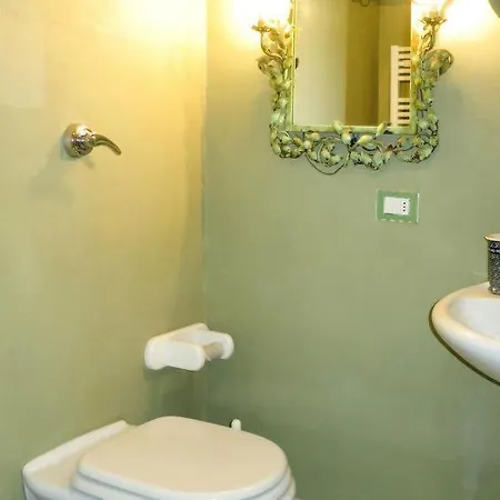 Chianaiola Sleeps 14 Pool Air Con Wifi