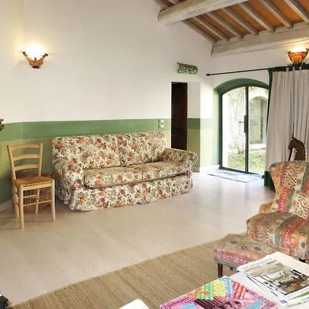 Chianaiola Sleeps 14 Pool Air Con Wifi